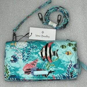 🆕 Vera Bradley RFID Wallet Crossbody Bag
Antilles Treasure